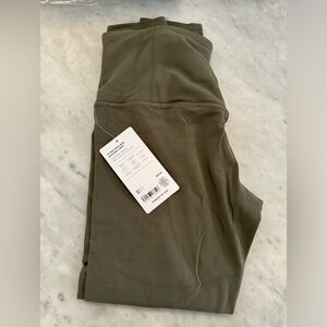 NWT Athleta Interval Tight Medium Petite